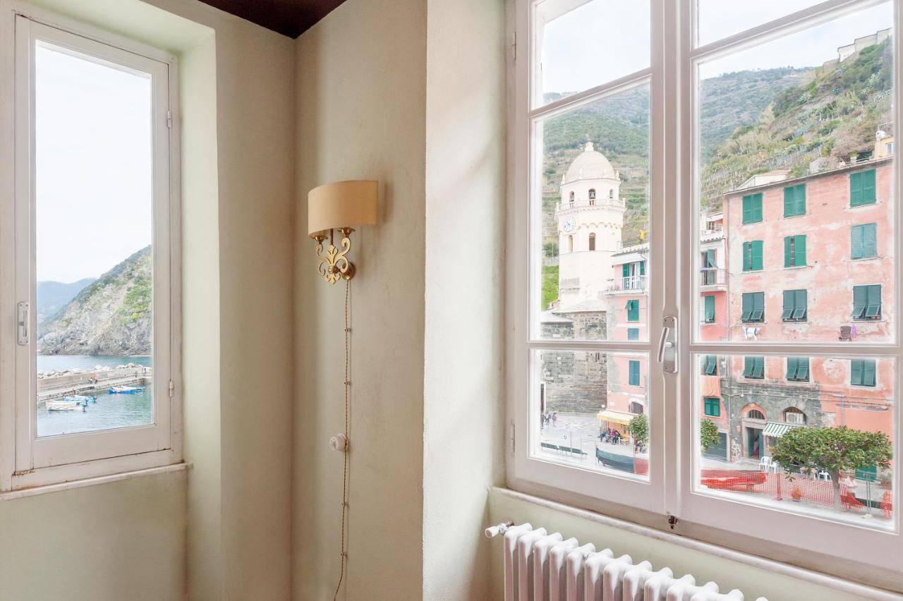 Marina Apartment, Unique, Authentic, Beachfront, 2 Aircondo Bdr , 2Bht, Easy To Train Or From Private Parking Vernazza Luaran gambar