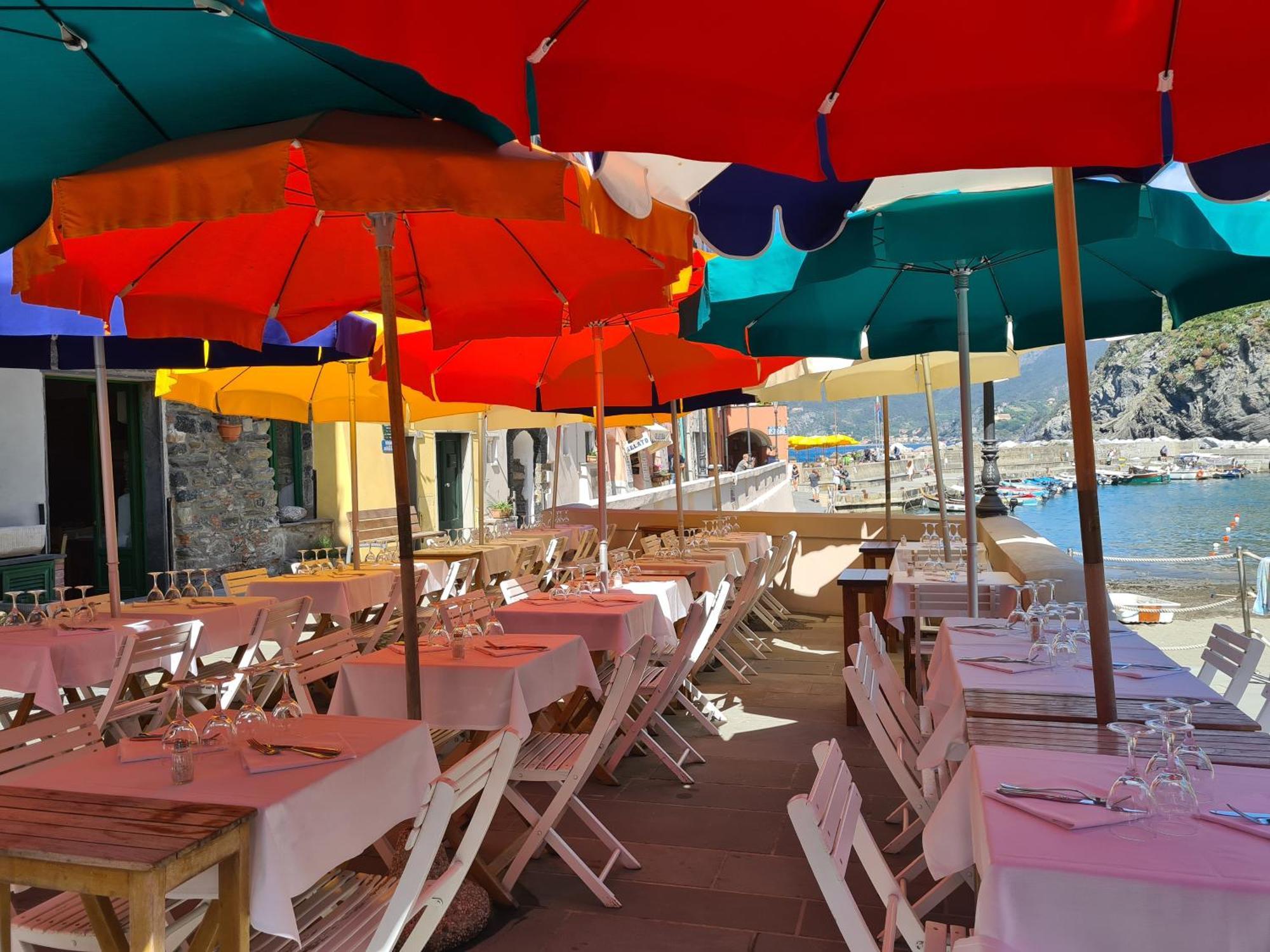 Marina Apartment, Unique, Authentic, Beachfront, 2 Aircondo Bdr , 2Bht, Easy To Train Or From Private Parking Vernazza Luaran gambar