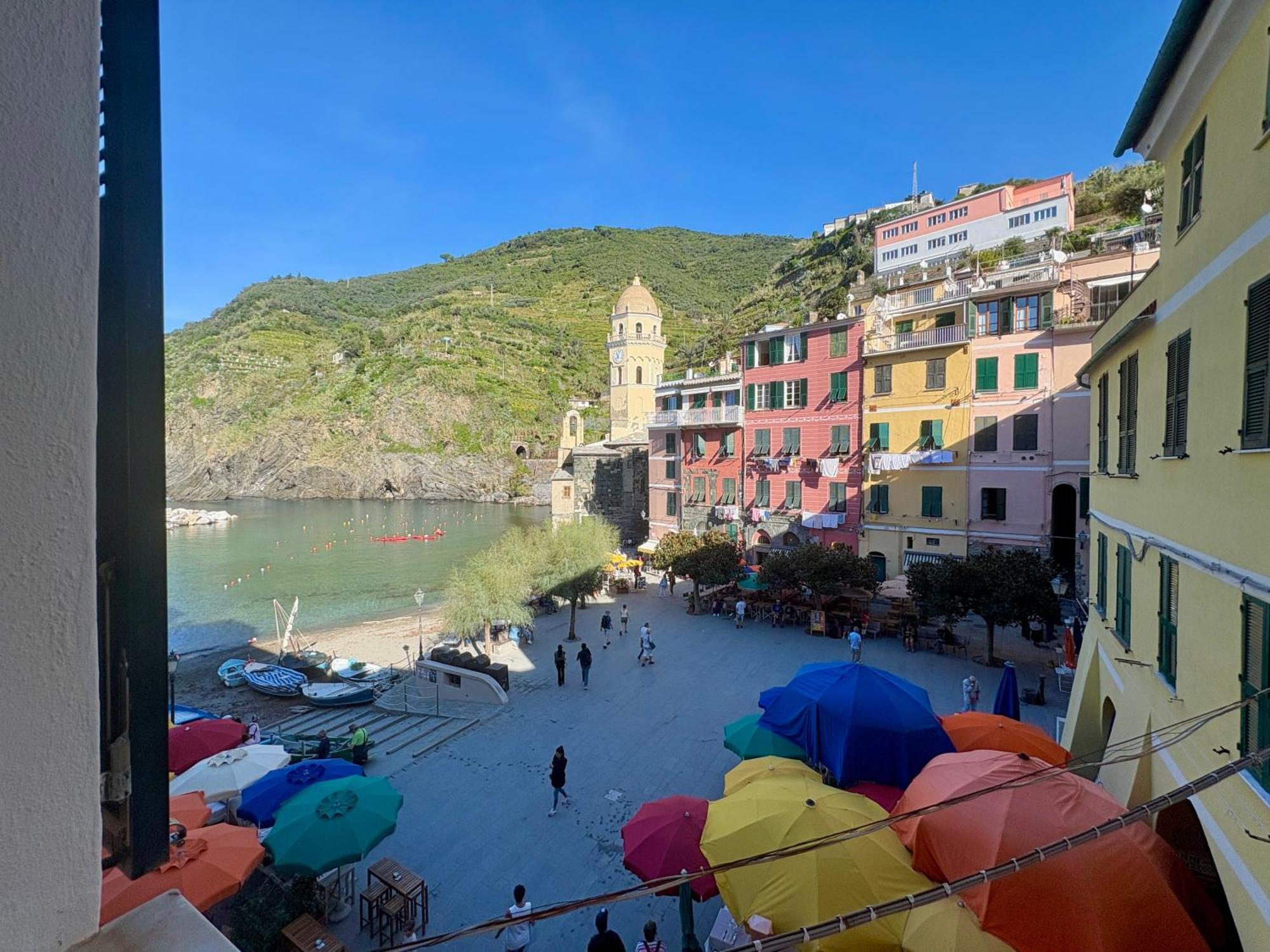 Marina Apartment, Unique, Authentic, Beachfront, 2 Aircondo Bdr , 2Bht, Easy To Train Or From Private Parking Vernazza Luaran gambar